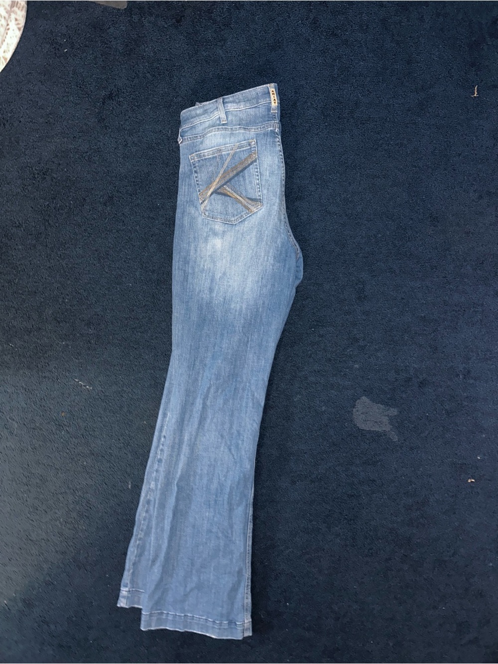 Ariat Light Wash Flared Women's Jeans with Embroidered Pocket